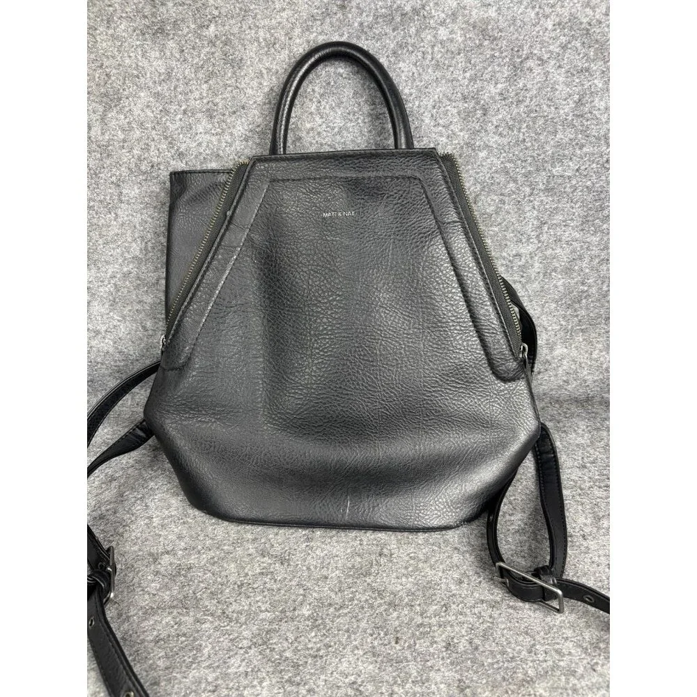 Matt & Nat Backpack Womens Black Faux Leather Large Vegan Zip Convertible Bag